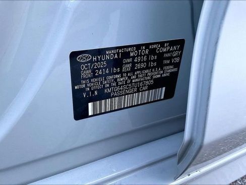 New 2026 Genesis G70 2.5T image 13