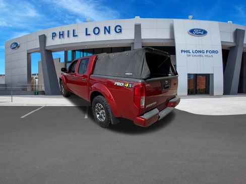 Used 2018 Nissan Frontier PRO-4X AWD/4WD image 3