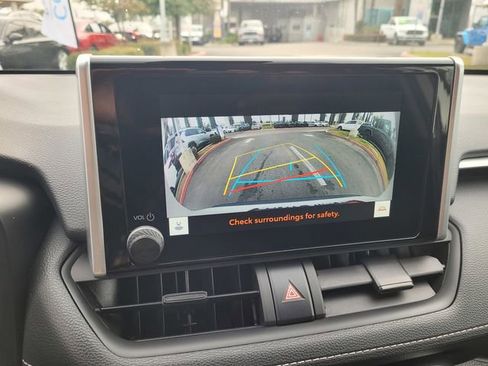 Used 2024 Toyota RAV4 LE image 17