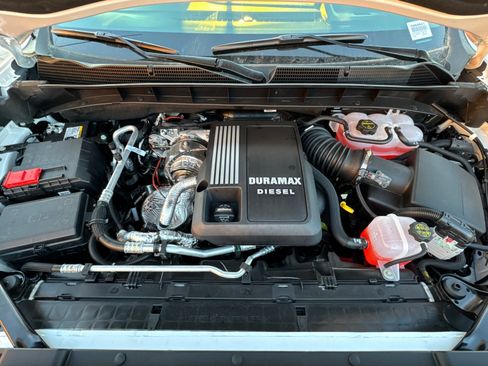 New 2026 GMC Sierra 1500 SLT w/ SLT Premium Plus Package image 8