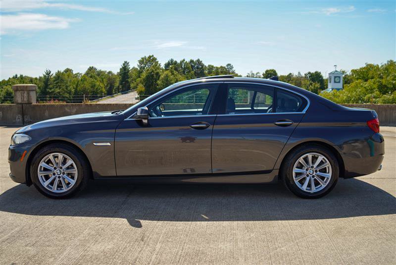 Used 2016 BMW 528i xDrive Sedan AWD/4WD image 3