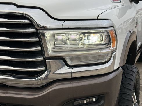 Used 2019 RAM 3500 Limited image 11