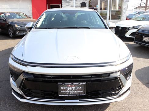 Used 2025 Hyundai Sonata SEL FWD image 8