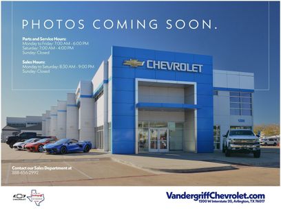 Certified 2025 Chevrolet Traverse LT