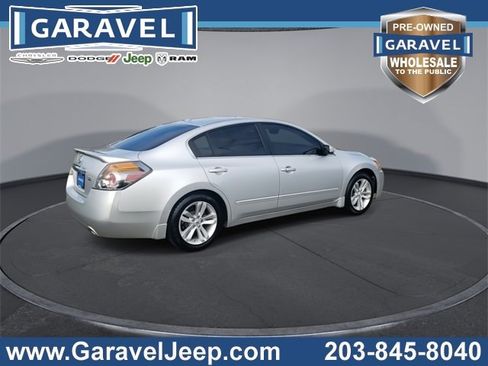 Used 2012 Nissan Altima 3.5 SR w/ Sport Pkg image 12