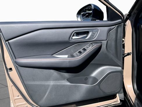 New 2026 Nissan Rogue SV AWD/4WD image 10