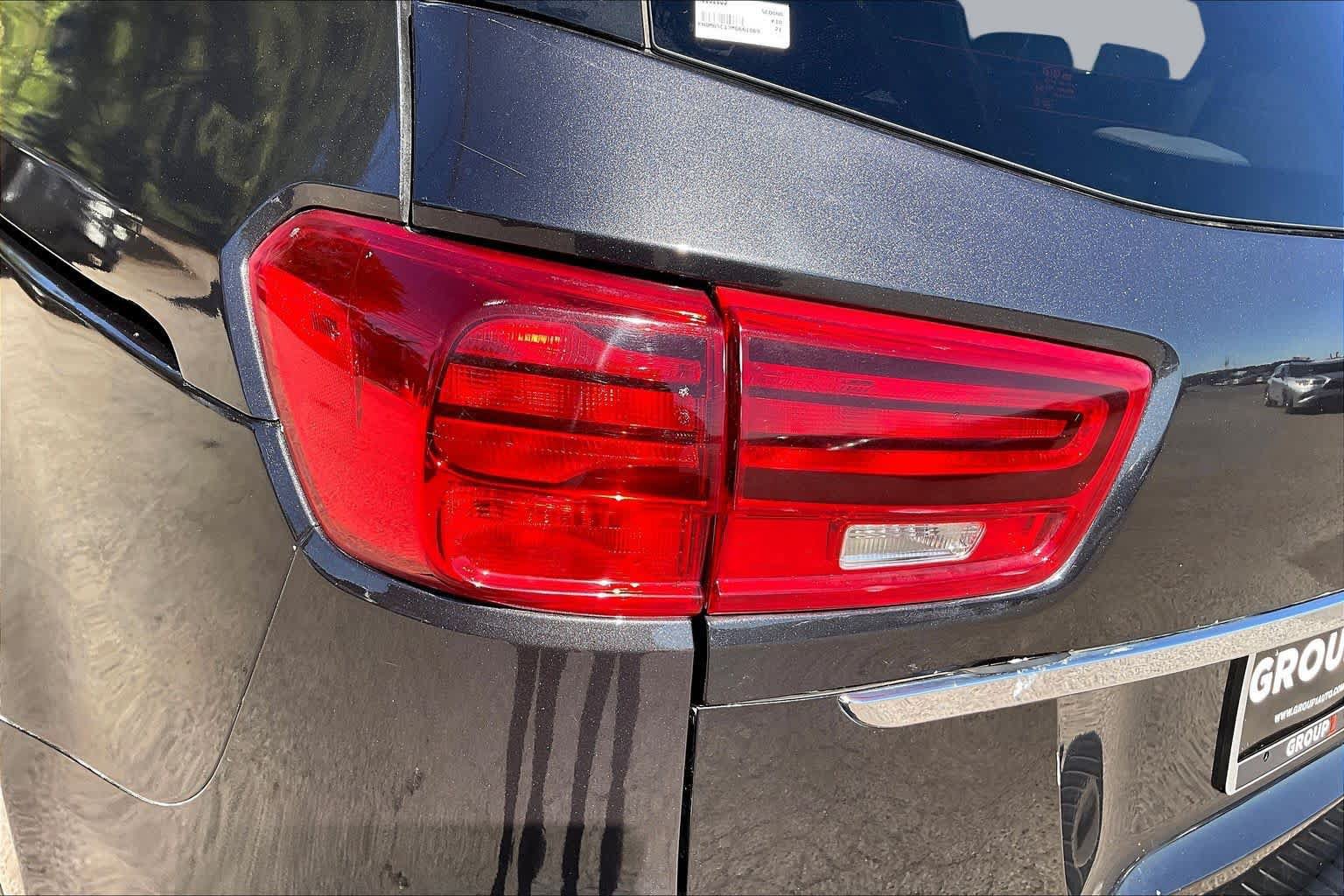 Used 2021 Kia Sedona LX FWD image 28