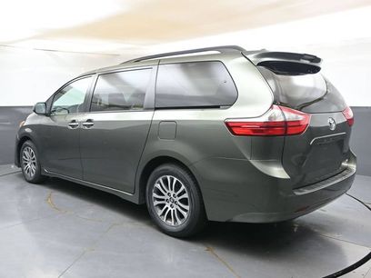 Used 2019 Toyota Sienna XLE w/ XLE Navigation Package