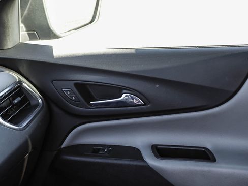 Used 2024 Chevrolet Equinox LS w/ LS Convenience Package FWD image 21
