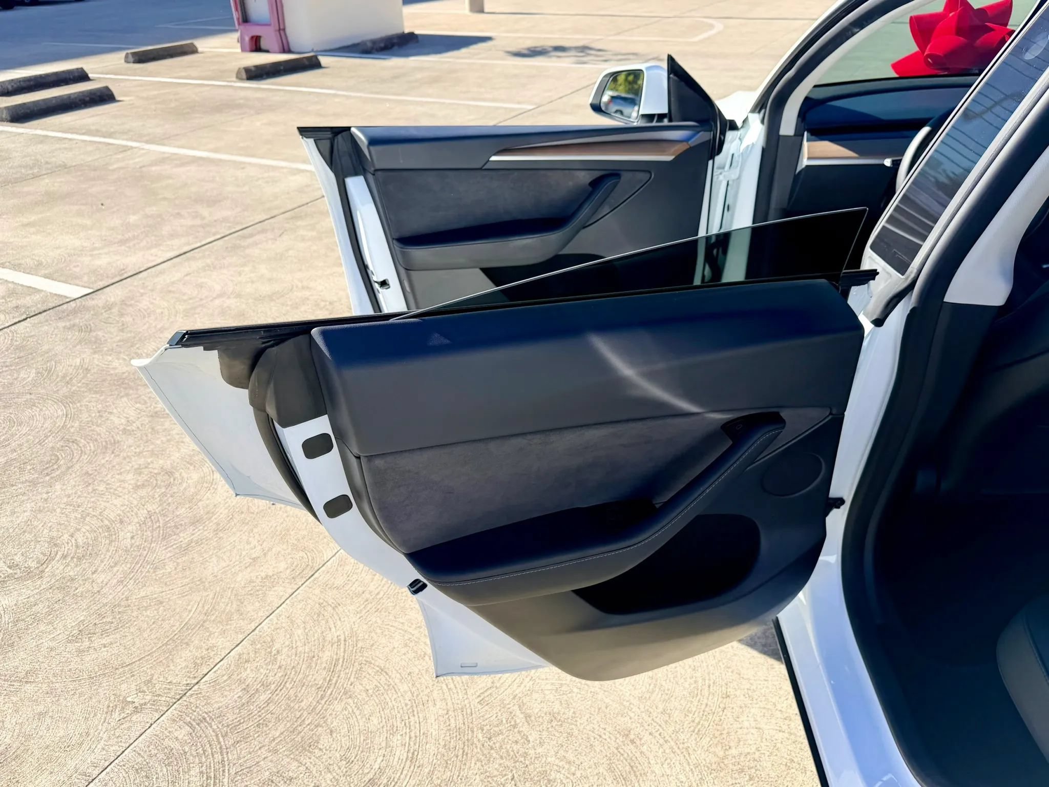 Used 2024 Tesla Model Y Performance AWD/4WD image 27