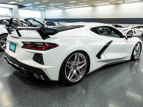 Used 2020 Chevrolet Corvette Stingray Preferred Cpe w/ 2LT Preferred Equipment Group RWD image 4