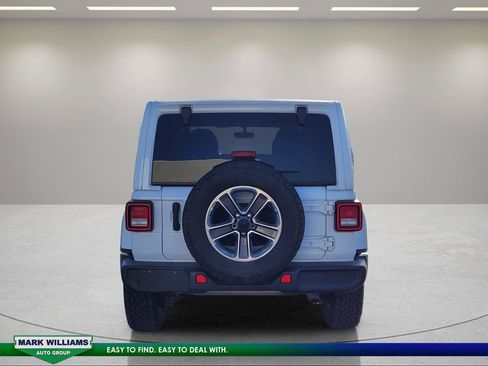 Used 2021 Jeep Wrangler Unlimited Sahara w/ Uconnect 4C Nav & Sound Group AWD/4WD image 5
