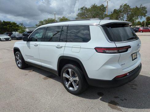 New 2025 Jeep Grand Cherokee L Limited w/ Luxury Tech Group II AWD/4WD image 7