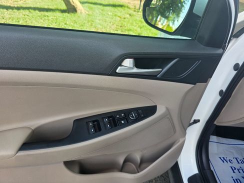 Used 2019 Hyundai Tucson SE FWD image 16