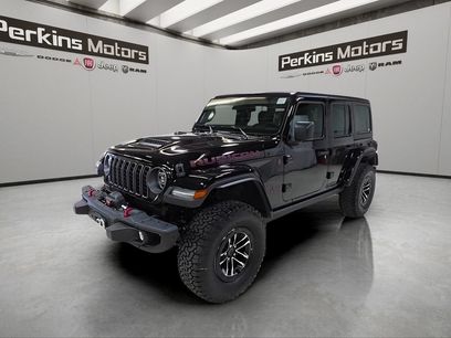 New 2026 Jeep Wrangler Unlimited Rubicon w/ Xtreme 35 Tire Package