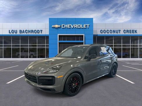 Used 2021 Porsche Cayenne GTS AWD/4WD image 4