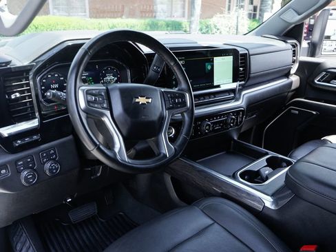 Used 2024 Chevrolet Silverado 3500 LTZ w/ LTZ Convenience Package AWD/4WD image 21