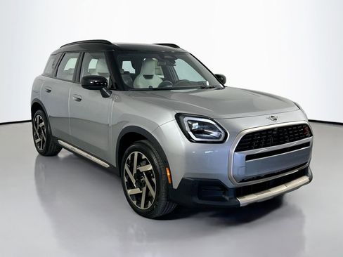 Certified 2025 MINI Cooper Countryman S image 3