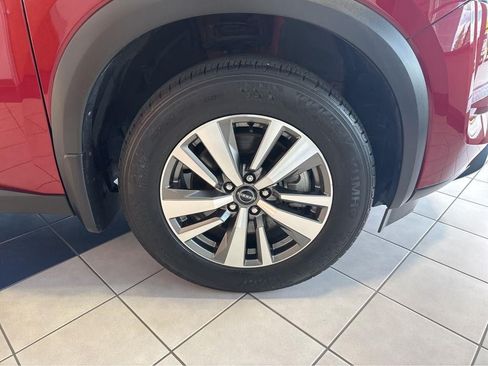 Used 2023 Nissan Pathfinder SL AWD/4WD image 6