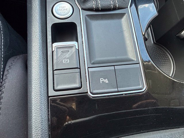 Used 2022 Volkswagen Atlas SE FWD image 22