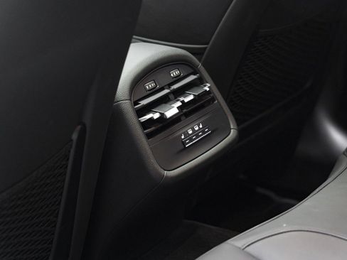 Used 2022 Maserati Ghibli Trofeo image 48