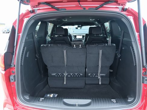New 2026 Chrysler Voyager LX image 32
