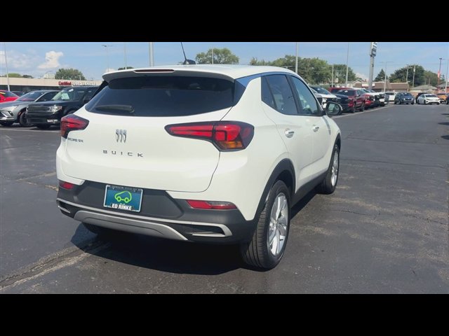 Certified 2024 Buick Encore GX Preferred w/ Comfort Package FWD image 8