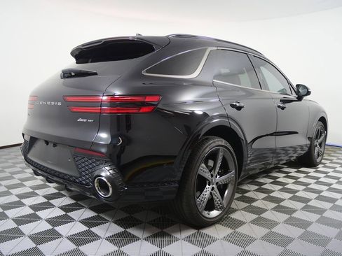 Used 2024 Genesis GV70 3.5T Sport w/ Sport Prestige Package image 3