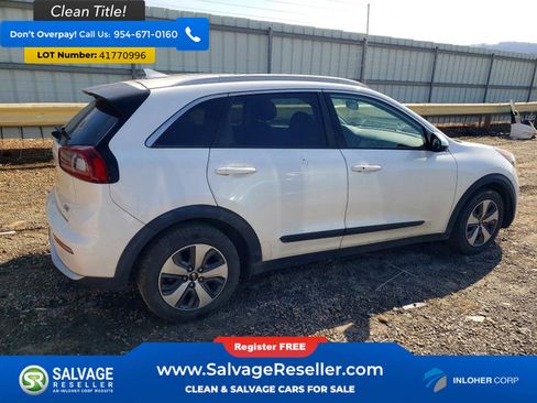 Used 2017 Kia Niro LX image 4
