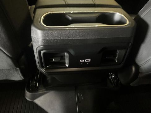 Used 2024 Chevrolet Silverado 1500 LT AWD/4WD image 41