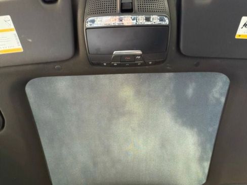 Used 2022 Mercedes-Benz GLC 300 GLC 300 AMG LINE PREMIUM LITE image 31