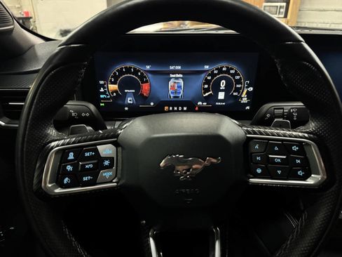 Used 2025 Ford Mustang GT Premium image 14