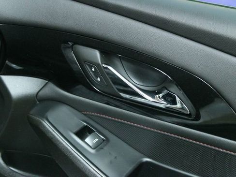 Used 2023 Chevrolet Traverse RS w/ LPO, Floor Liner Package AWD/4WD image 11