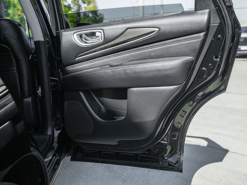 Used 2020 INFINITI QX60 Luxe w/ Essential Package image 36