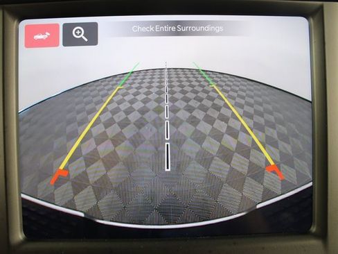 Used 2024 RAM 2500 Big Horn w/ Bed Utility Group image 3