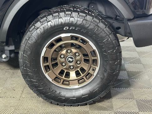 New 2025 Ford Bronco 4-Door image 7