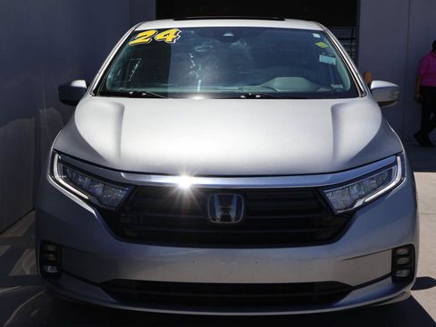 Used 2024 Honda Odyssey EX-L image 5
