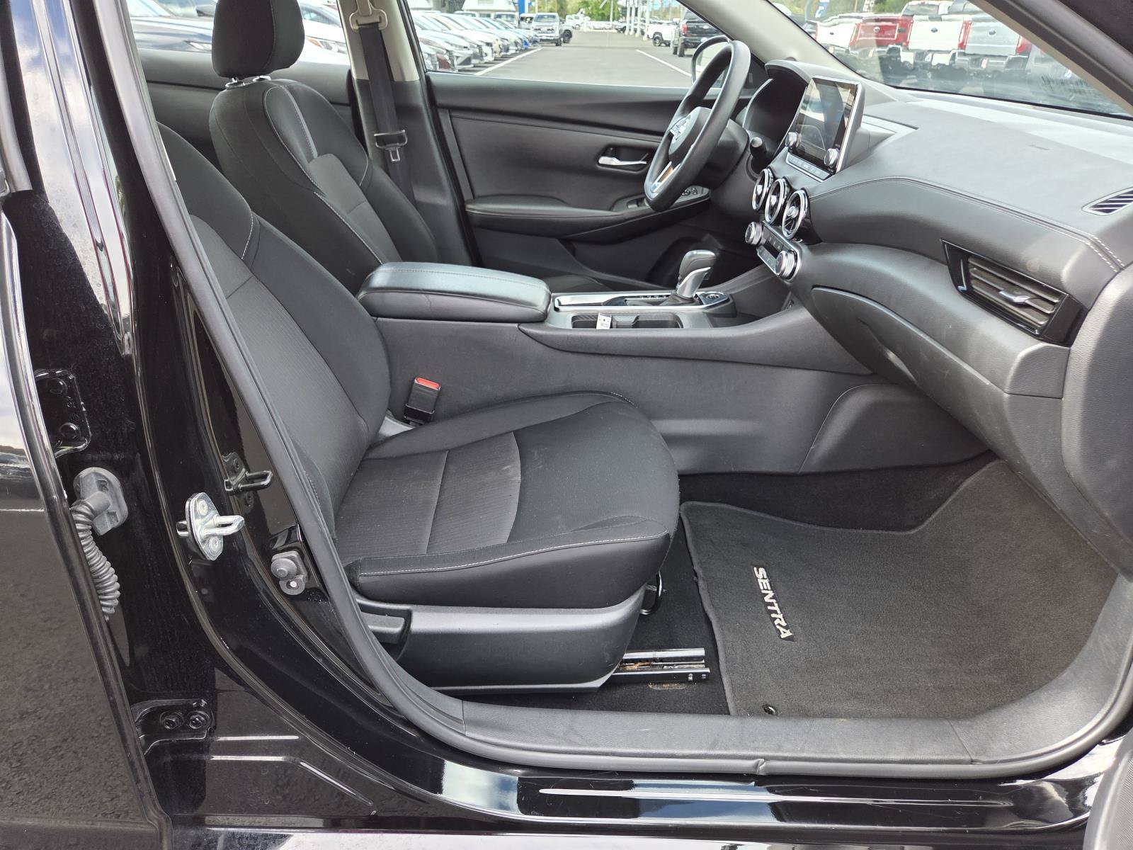 Used 2024 Nissan Sentra SV FWD image 20