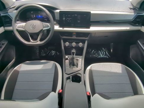 Certified 2025 Volkswagen Taos S FWD image 10