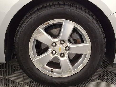 Used 2011 Chevrolet Cruze LT image 9