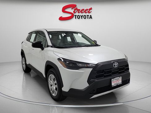 New 2026 Toyota Corolla Cross L image 5