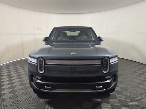 Used 2022 Rivian R1T Adventure AWD/4WD image 8