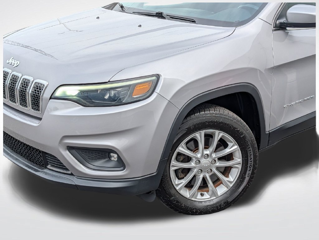 Used 2019 Jeep Cherokee Latitude w/ Comfort & Convenience Group AWD/4WD image 27