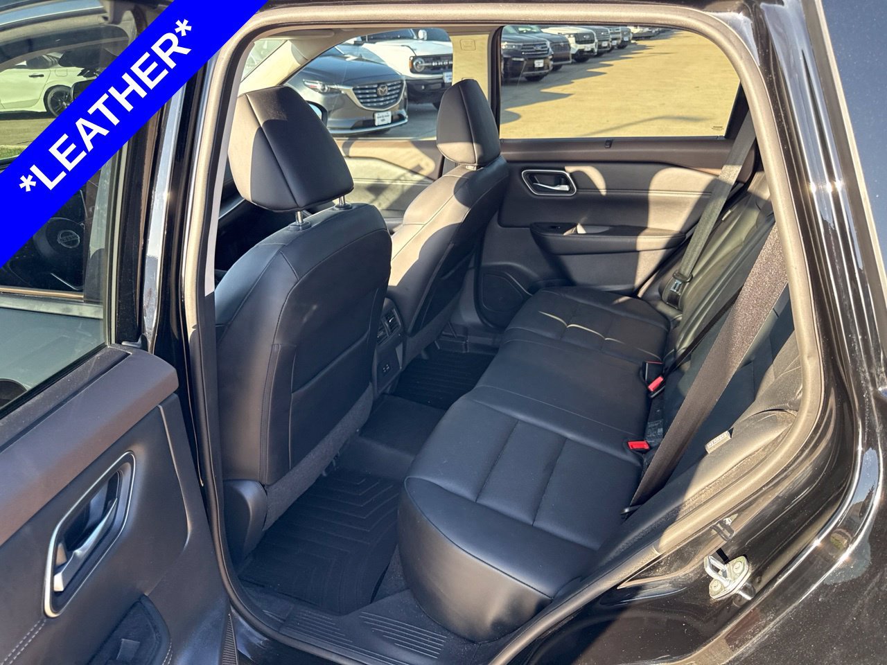 Used 2021 Nissan Rogue SV w/ Premium Package FWD image 6