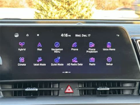 Used 2023 Kia Sportage EX image 13