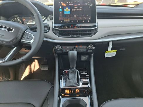 New 2026 Jeep Compass Limited image 21