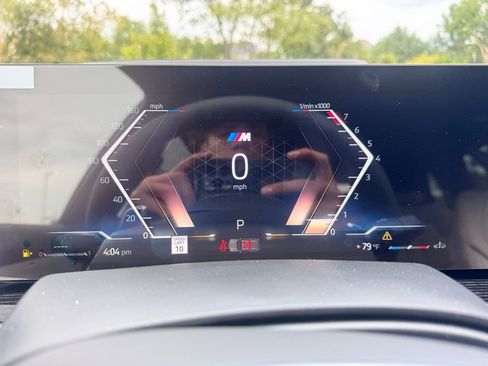 Used 2026 BMW X7 xDrive40i w/ Executive Package image 29