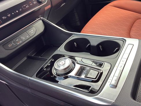 New 2026 Kia Carnival EX image 30