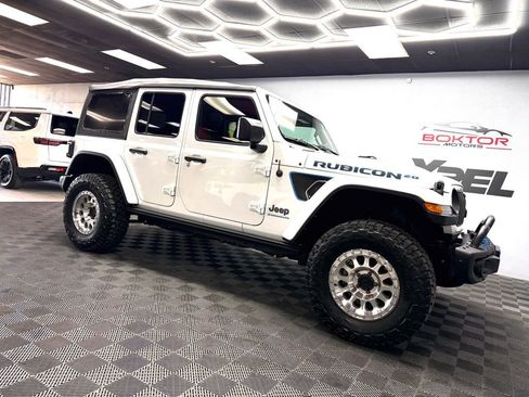 Used 2023 Jeep Wrangler Unlimited Rubicon 4xe AWD/4WD image 2