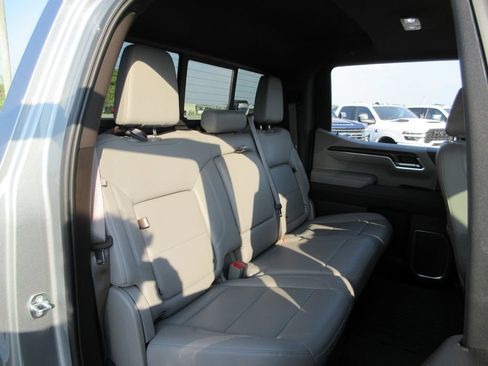 Certified 2023 GMC Sierra 1500 SLT w/ SLT Premium Package AWD/4WD image 25